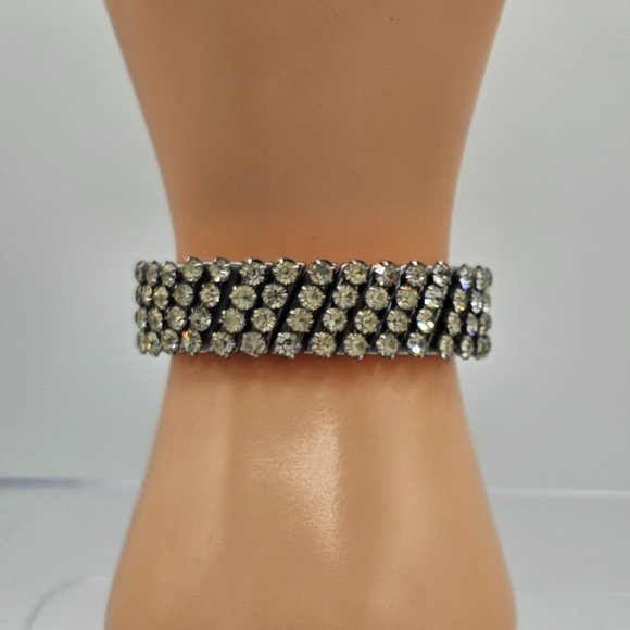 Signed Japan Rhinestone Stretch Expansion Bracelet Vintage - Picture 1 of 5